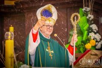 Кардынал Гуджэроці ў гаміліі падчас Імшы для моладзі ў Брэсце: Нас адзін мільярд чатырыста мільёнаў чалавек! Кардынал Гуджэроці ў гаміліі падчас Імшы для моладзі ў Брэсце: Нас адзін мільярд чатырыста мільёнаў чалавек!